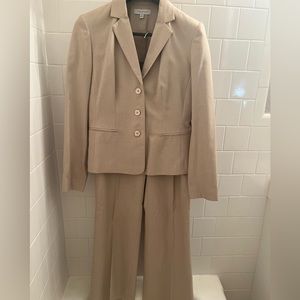 Ann Taylor classic business suit in Tan.